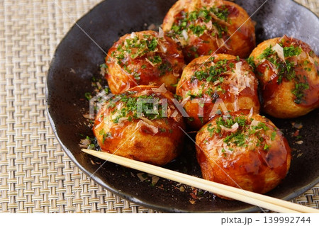 大阪名物 たこ焼き 大阪名物 たこ焼き 139992744