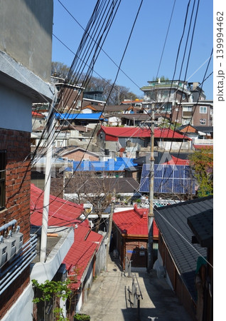 韓国 漢城大学付近 民家のある路地の風景 韓国 漢城大学付近 民家のある路地の風景 139994462