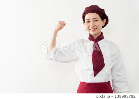 パン屋のユニフォームを着ている女性 139995782