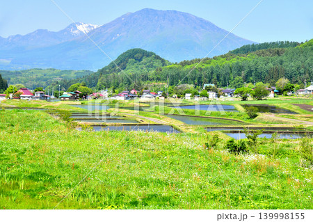 長野県信濃町荒瀬原より黒姫山方面を望む(長野県信濃町)【2026.5】 139998155