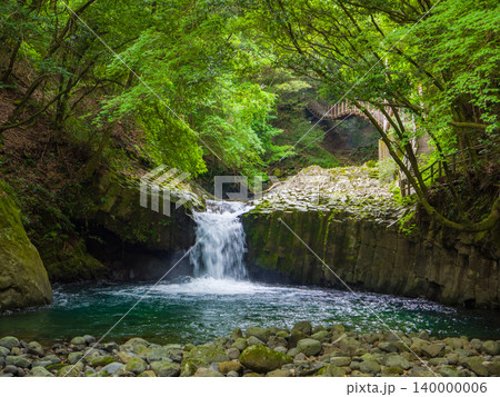 河津七滝の蛇滝と河津踊子滝見橋 (静岡県、河津町) 140000006