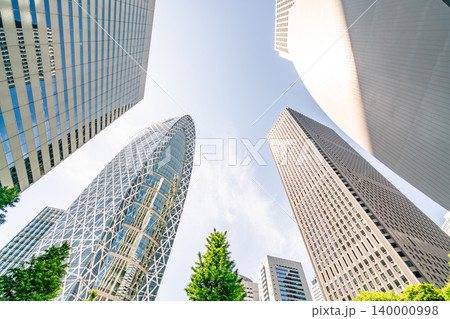 《東京都》日本の都市景観 高層ビルの建ち並ぶ春のビジネス街(令和8年5月) 《東京都》日本の都市景観 高層ビルの建ち並ぶ春のビジネス街(令和8年5月) 140000998