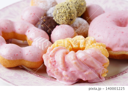 イチゴ味ドーナツ イチゴ味ドーナツ 140001225