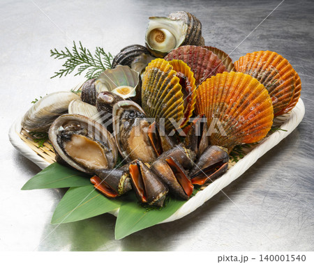 高知県産の彩り豊かな貝類セットと海鮮食材イメージ 高知県産の彩り豊かな貝類セットと海鮮食材イメージ 140001540