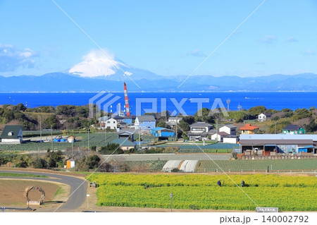 ソレイユの丘 菜の花畑と富士山 ソレイユの丘 菜の花畑と富士山 140002792