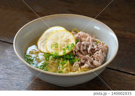 豚肉レモンラーメン 豚肉レモンラーメン 140002835