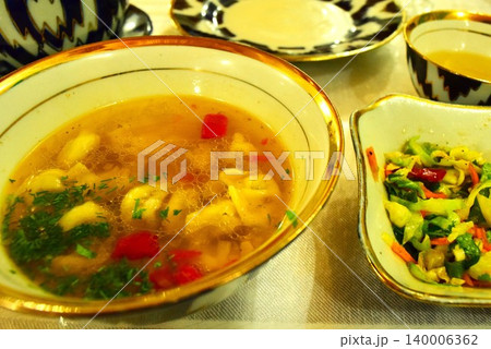 中央アジアの家庭料理チュチュワラ 140006362