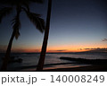 夕暮れのビーチ 140008249