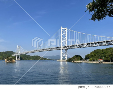 快晴に映える美しい大橋 快晴に映える美しい大橋 140009077