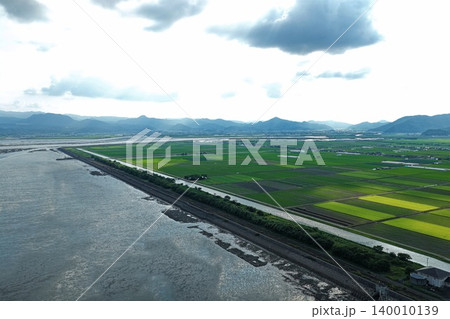 佐賀県杵島郡・有明海沿岸と干拓地の空撮写真 佐賀県杵島郡・有明海沿岸と干拓地の空撮写真 140010139