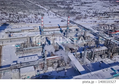 Oil refinery and petrochemical plant Oil refinery and petrochemical plant 140010327