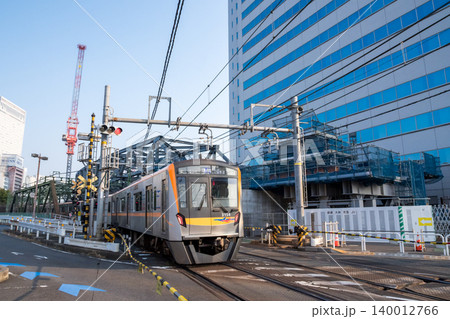 【京急本線】新旧の八ツ山橋梁を通過する急行列車 【京急本線】新旧の八ツ山橋梁を通過する急行列車 140012766