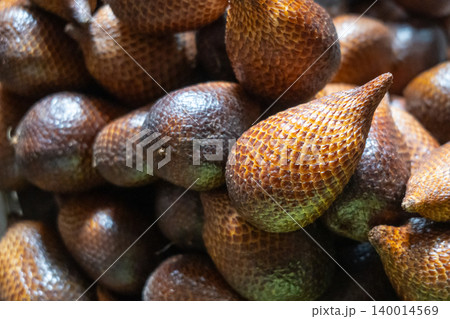 Snake fruits at Bolu market in Rantepao, Toraja, Sulawesi, Indonesia 140014569