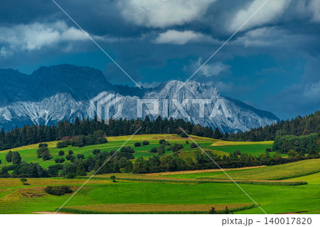 Picturesque Alps mountains landscape in summer Picturesque Alps mountains landscape in summer 140017820