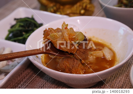 Korean Braised Beef with Kimchi in Bowl 140018293