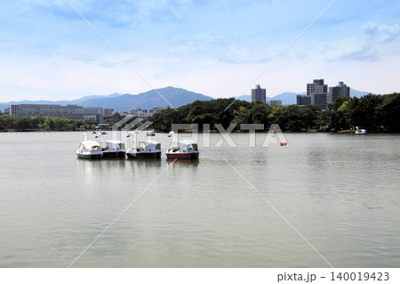 福岡市の大濠公園風景 140019423