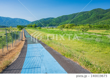 知内川サイクリングロード 滋賀県高島市マキノ町 知内川サイクリングロード 滋賀県高島市マキノ町 140019673