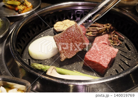 Grilled Wagyu Beef and Vegetables on Korean BBQ Grill 140019769