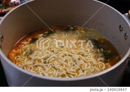Boiling Ramen Noodles in Pot Boiling Ramen Noodles in Pot 140019847