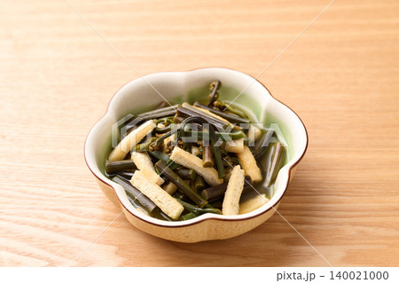 わらびと油揚げの煮物 140021000