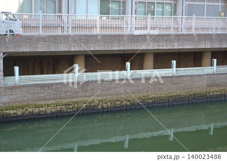 目黒川荏原調節池の取水口(東京都品川区) 目黒川荏原調節池の取水口(東京都品川区) 140023486