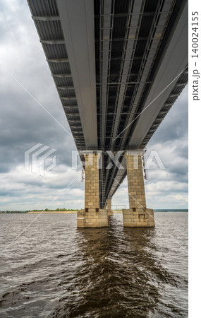 The large Zaimishchensky automobile bridge across the Volga River near Kazan, Russia 140024155