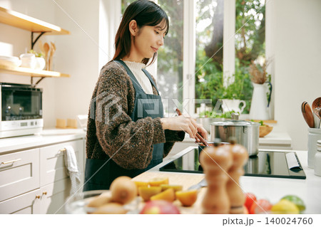 料理好きな女性 料理好きな女性 140024760