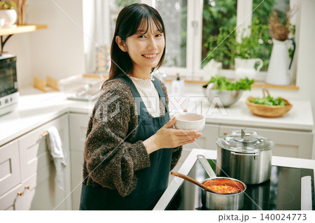 料理好きな女性 140024773