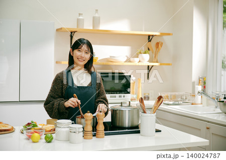 料理好きな女性 140024787