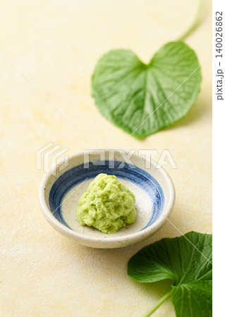 すりおろしたわさび すりおろしたわさび 140026862