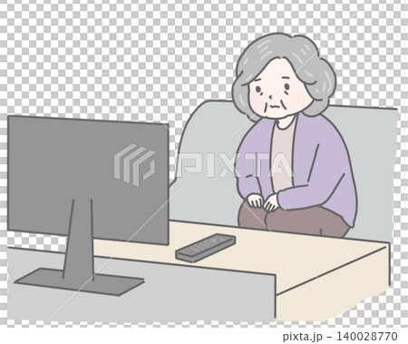 一位老婦人茫然地盯著電視。 一位老婦人茫然地盯著電視。 140028770
