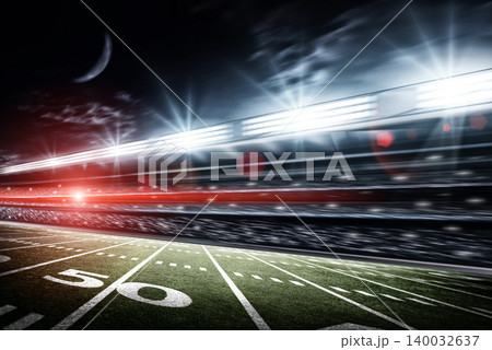 Angled view of American football stadium 140032637