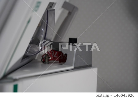 出口 出口 140043926