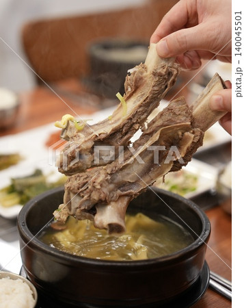 Traditional Korean Clear Beef Short Rib Soup Galbitang 140045501