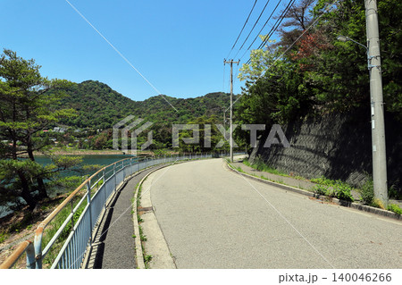 奥池グリーンロードと奥山貯水池(兵庫県) 奥池グリーンロードと奥山貯水池(兵庫県) 140046266