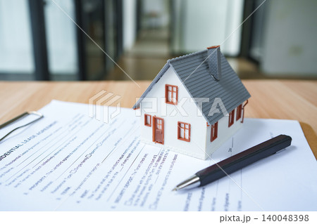 Real Estate Lease Agreement For Property Rental Mortgage Ownership And Legal Contract Real Estate Lease Agreement For Property Rental Mortgage Ownership And Legal Contract 140048398