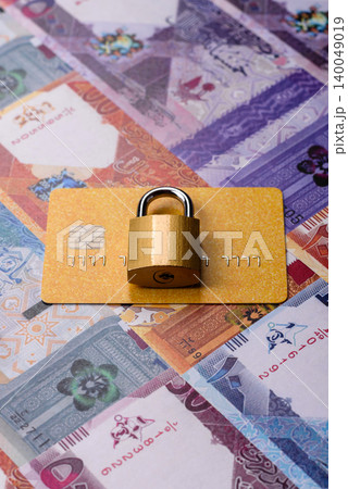 Blocking of a bank debit card, account, or bill, fraud, or bankruptcy. Blocking of a bank card Blocking of a bank debit card, account, or bill, fraud, or bankruptcy. Blocking of a bank card 140049019