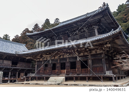 書寫山圓教寺 大講堂の威厳ある佇まいと室町時代の木造建築美(兵庫県姫路市) 書寫山圓教寺 大講堂の威厳ある佇まいと室町時代の木造建築美(兵庫県姫路市) 140049631