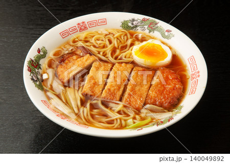 日本風パーコー麺(豚ロース) 日本風パーコー麺(豚ロース) 140049892