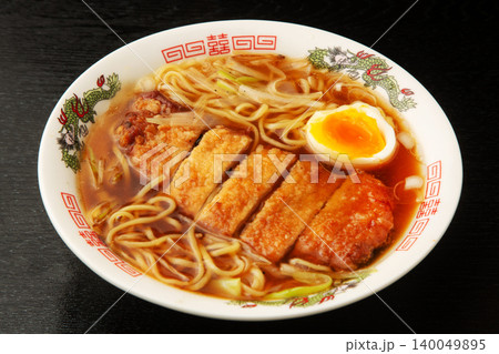 日本風パーコー麺(豚ロース) 日本風パーコー麺(豚ロース) 140049895