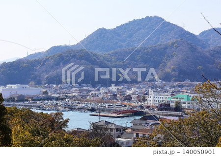 冠崎公園から望む広島県竹原市 JR呉線・忠海駅エリア 140050901