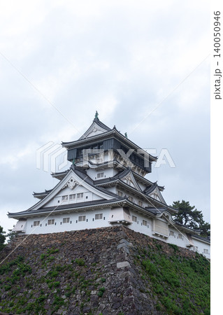 Kokura Castle in Kitakyushu Fukuoka Japan on a Cloudy Day 140050946