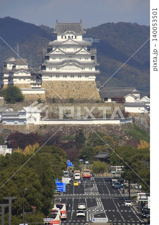 姫路駅から望む:大手前通りと姫路城(兵庫県姫路市) 姫路駅から望む:大手前通りと姫路城(兵庫県姫路市) 140053501