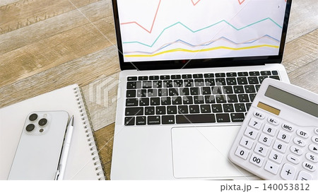 データ分析と経営管理のイメージ データ分析と経営管理のイメージ 140053812