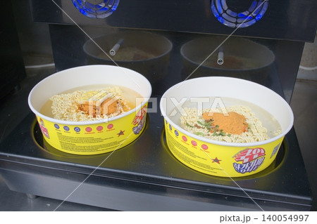 韓国旅情を誘う ソウル近郊の熱々セルフラーメン体験 韓国旅情を誘う ソウル近郊の熱々セルフラーメン体験 140054997