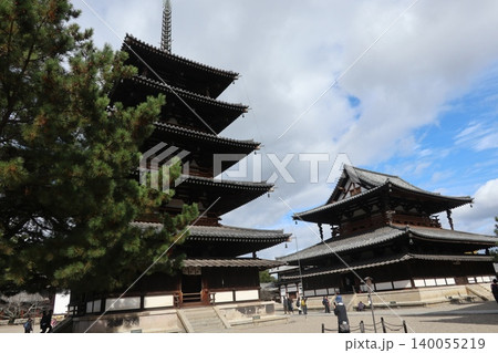 法隆寺・金堂と五重塔 法隆寺・金堂と五重塔 140055219