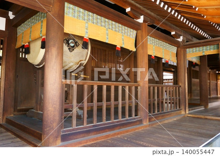 国府宮神社　拝殿の太鼓 140055447