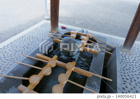 国府宮神社　手水舎3 140056421