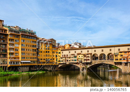 Ponte Vecchio bridge over Arno river in Florence, Italy Ponte Vecchio bridge over Arno river in Florence, Italy 140056765