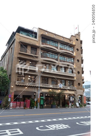 台湾・台南 日本統治時代の歴史的建築「林百貨」の外観 台湾・台南 日本統治時代の歴史的建築「林百貨」の外観 140056850